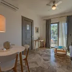 Blue Lagoon Apartment Stoupa