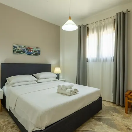 Blue Lagoon At * Stoúpa