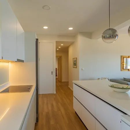 Blue Lagoon At Stoúpa