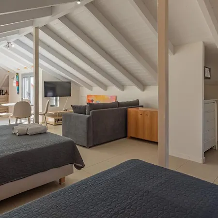 Blue Lagoon At Lägenhet Stoúpa