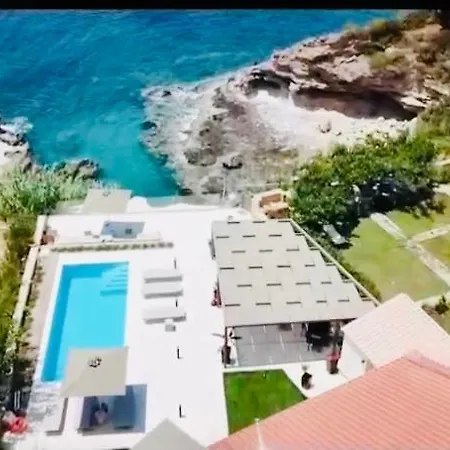 Blue Lagoon At Stoúpa