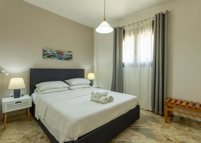 Blue Lagoon At * Stoúpa